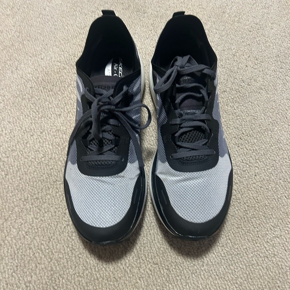 Skechers Air-Cooled Arch Fit Men’s Sneakers - Picture 1 of 6